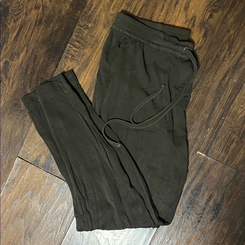 Women’s XS Olive Green Lounge Pants